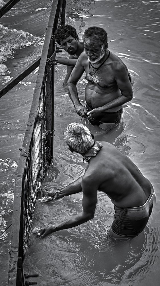 Water hero's (fishermen)