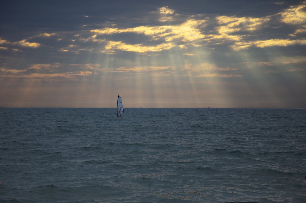 Одинокий парус