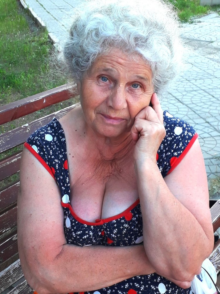 Белокурая красавица