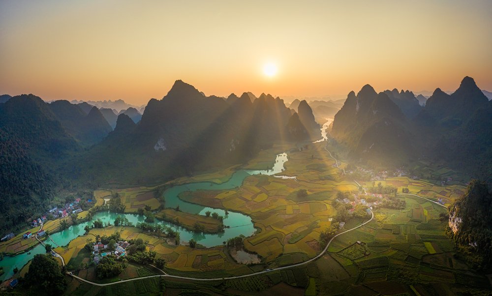 Photograph by Quang Tran