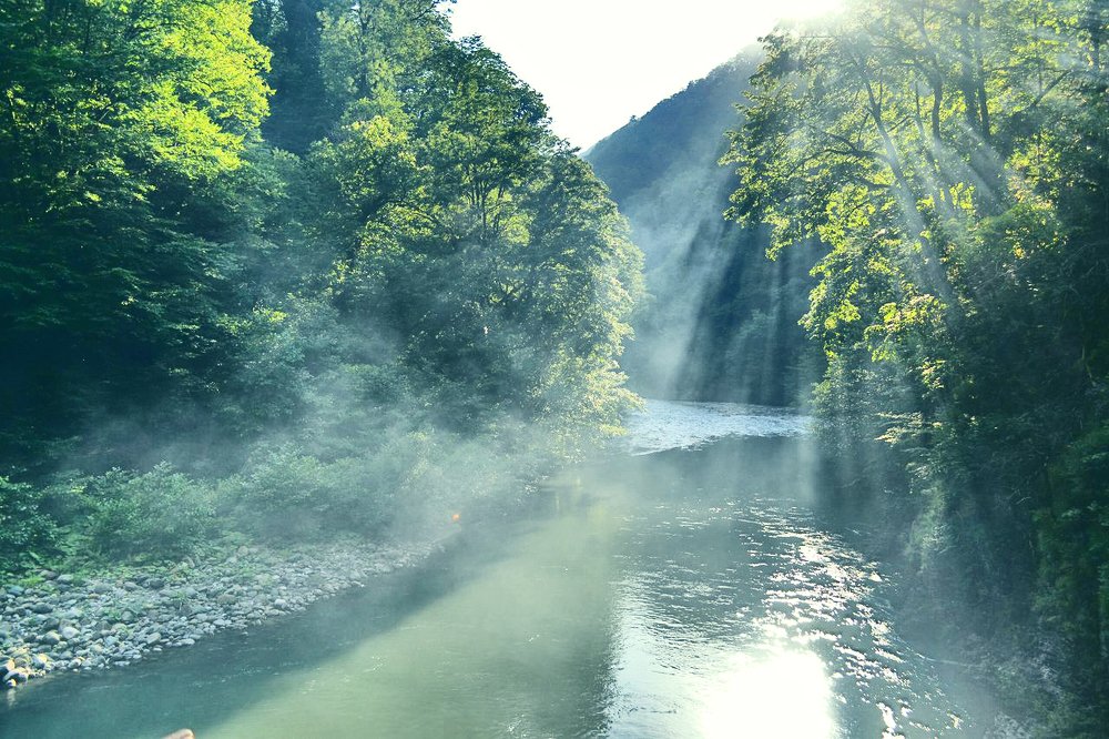 Горное ущелье