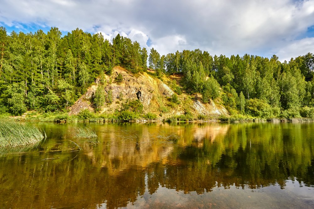 Белая Гора, на речке Яя.