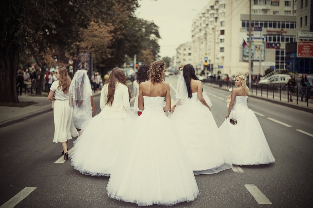Brides