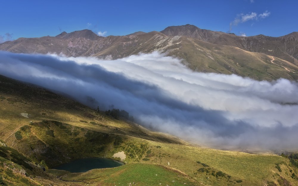 Молочная река...