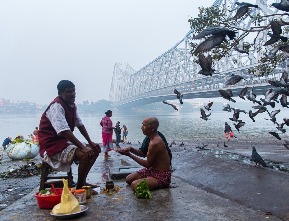 Life in Mullick Ghat, Kolkata.