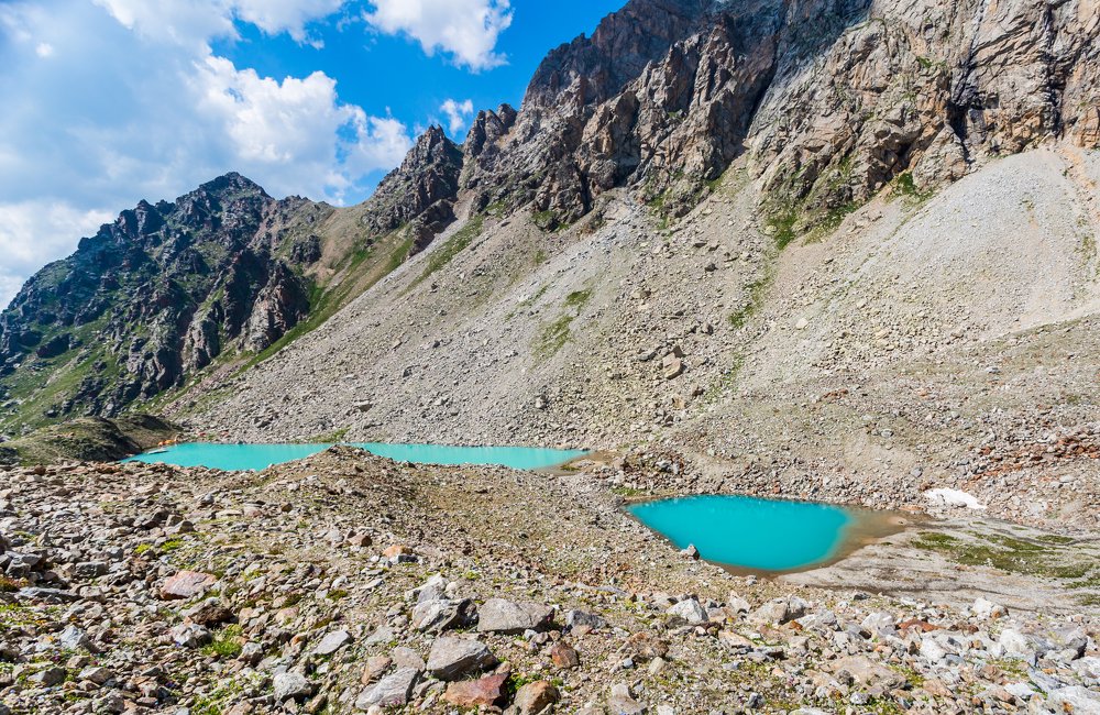 High emerald lakes