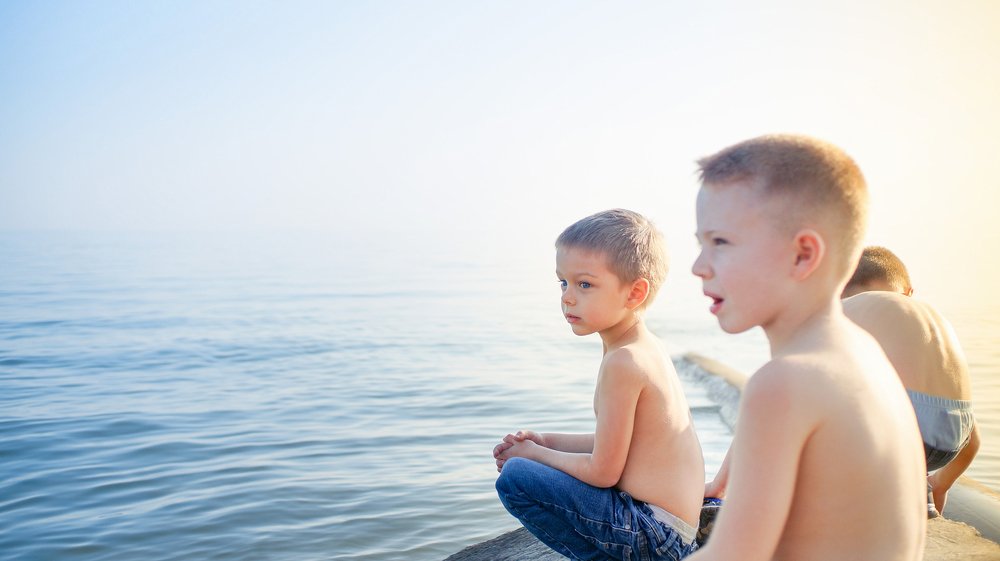 Друзья на море