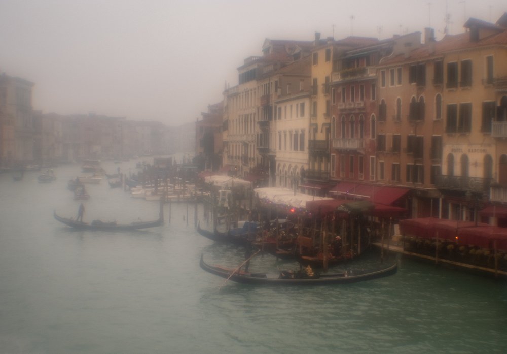 Photograph by Maxim Sayapin