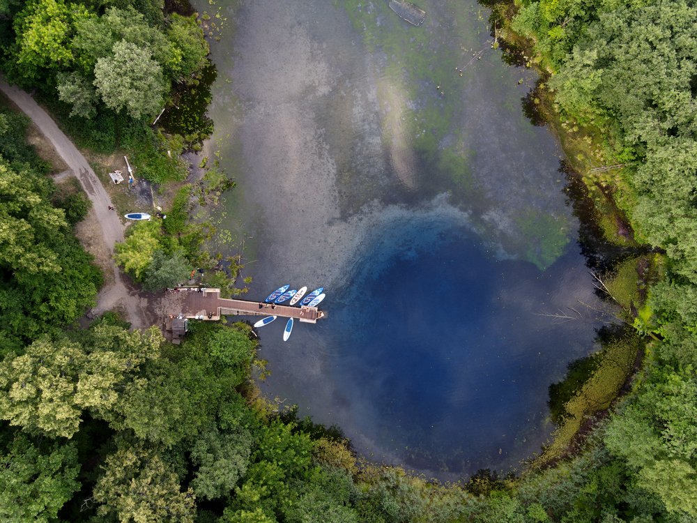 Голубое озеро