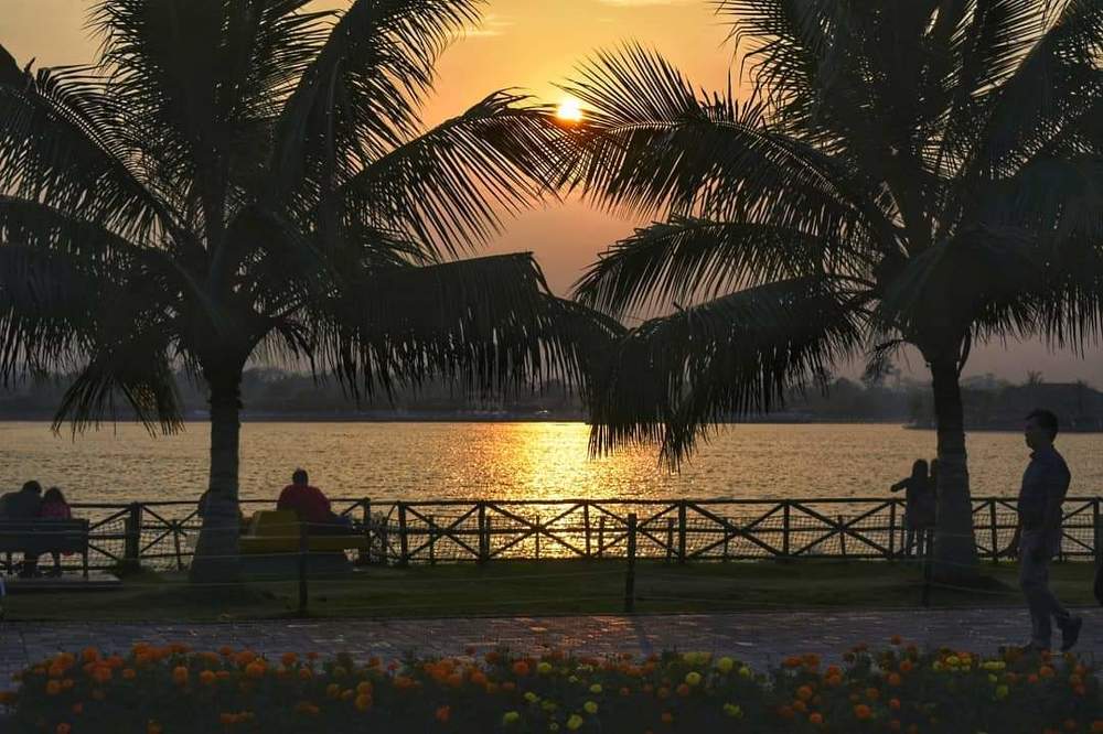 Perspective Sunset-Eco Park, Kolkata-Silhoutte