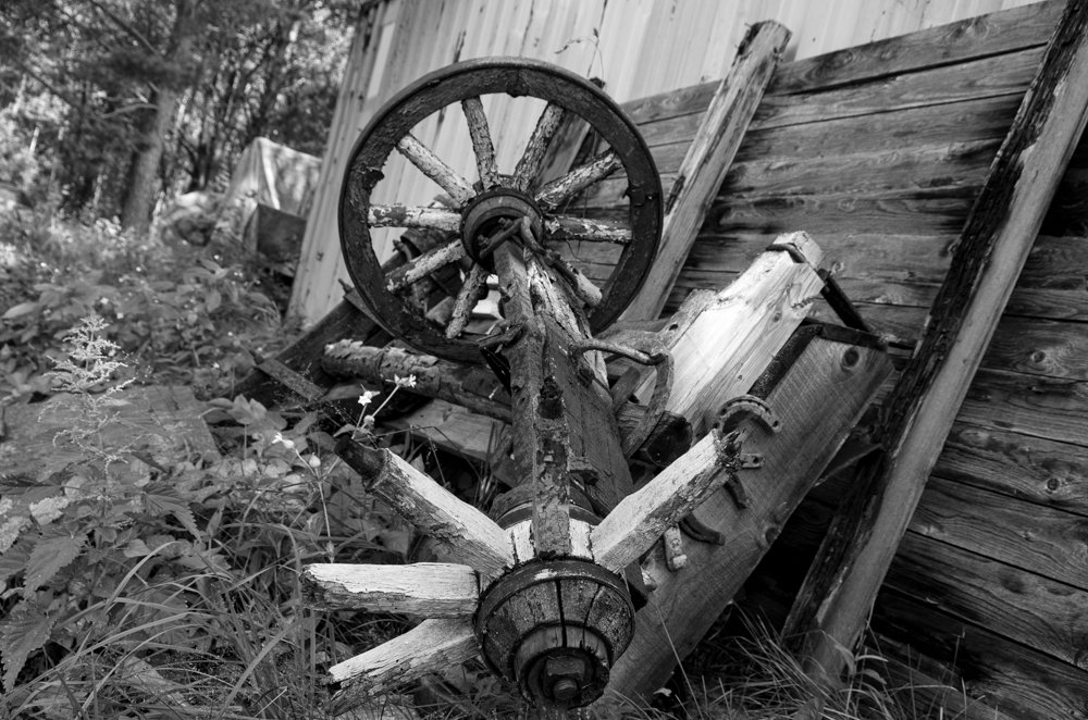 А было время,  были годы. И мы гоняли по дороге.