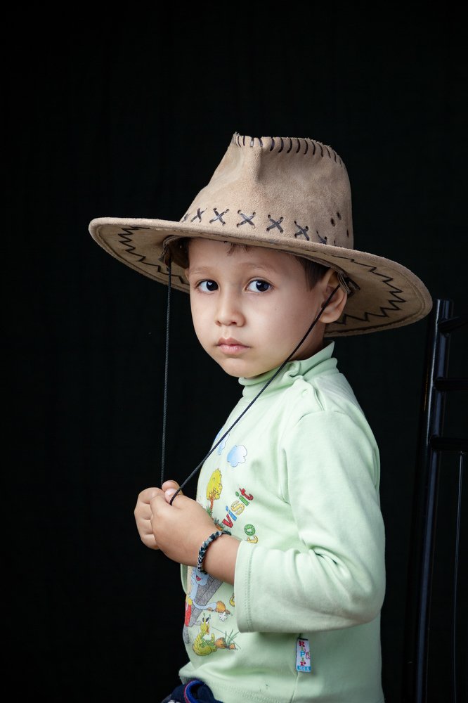 В папиной шляпе