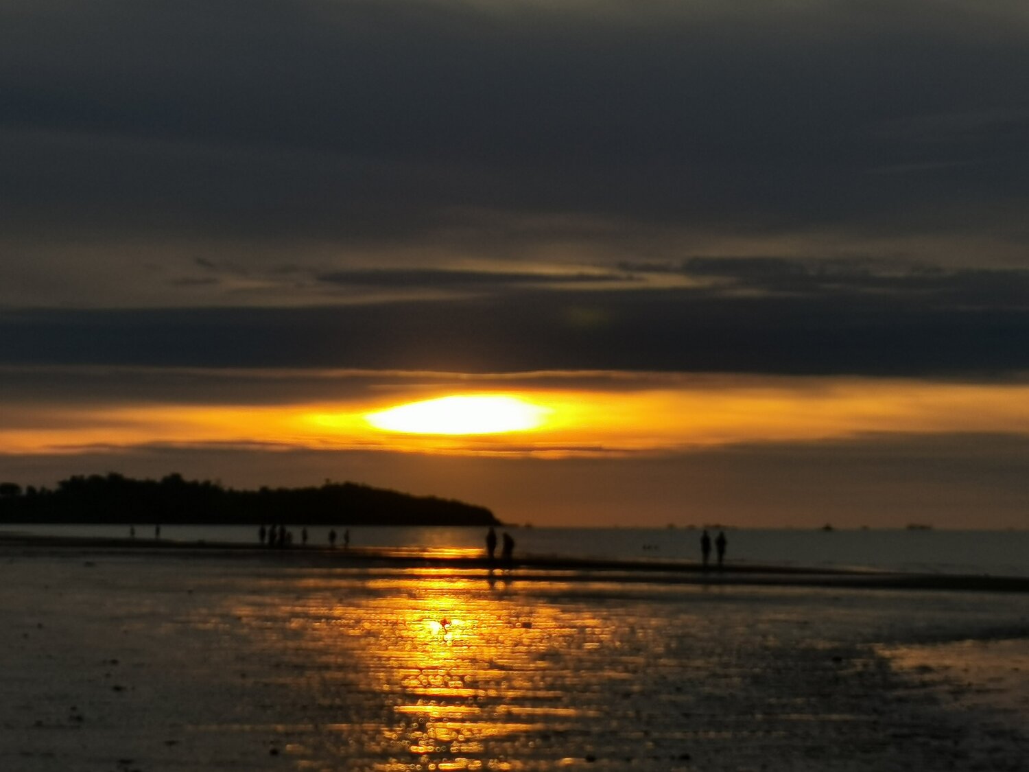 The Golden Sunset of Baybay