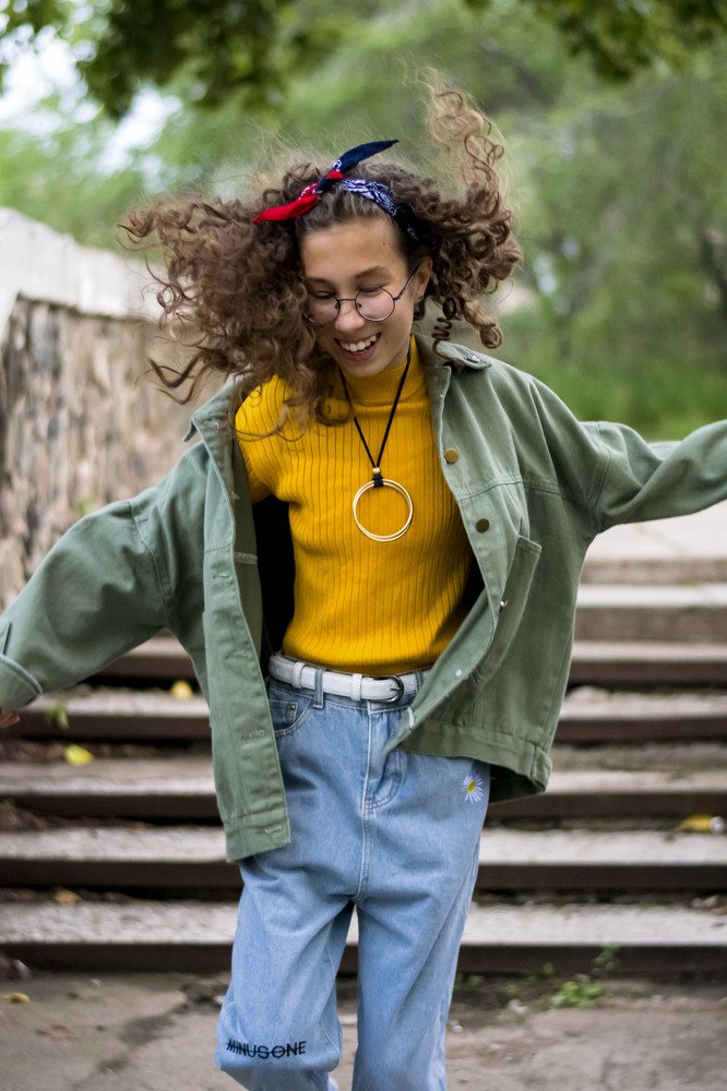 Смешные кудряшки.