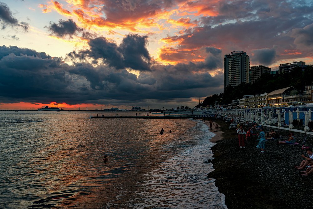 Пляж и закат