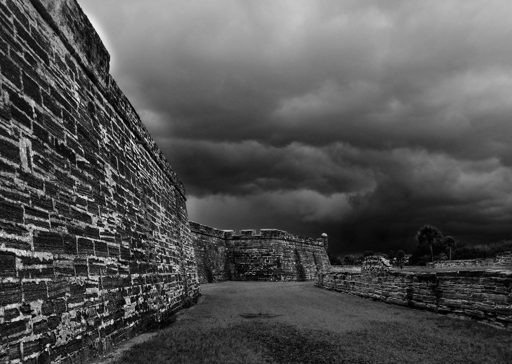 Castillo de San Marcos & storm clouds