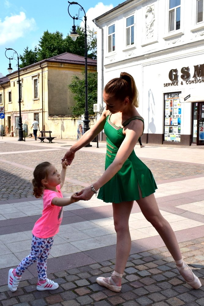 Two generations of ballerinas