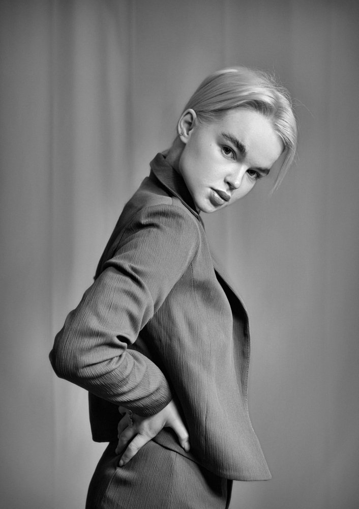 Серая фотография