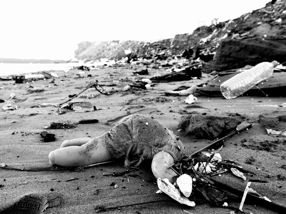 Lost beach, lost ...