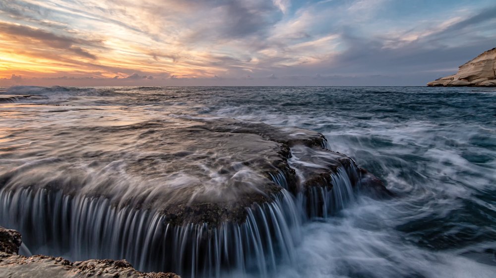 Photograph by Amir Yarchi