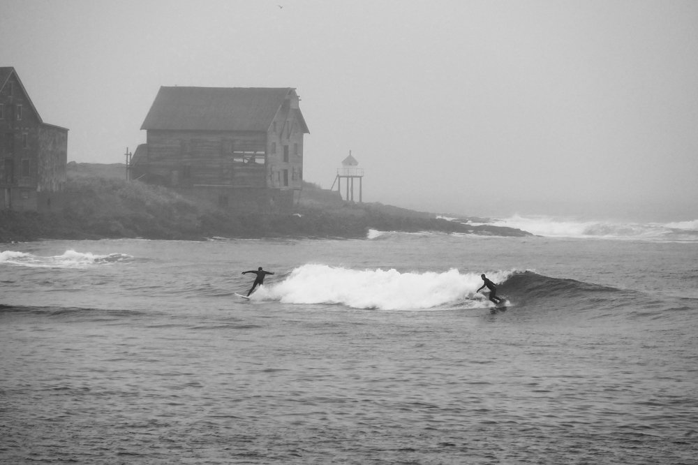 Loves the waves