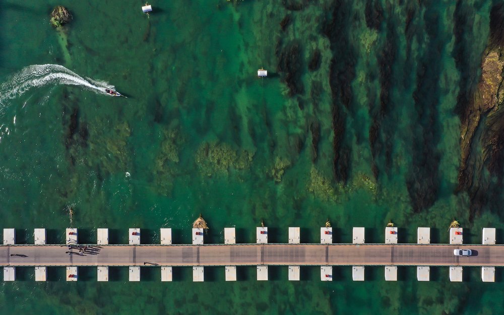 Photograph by E Hamdi Abdullah