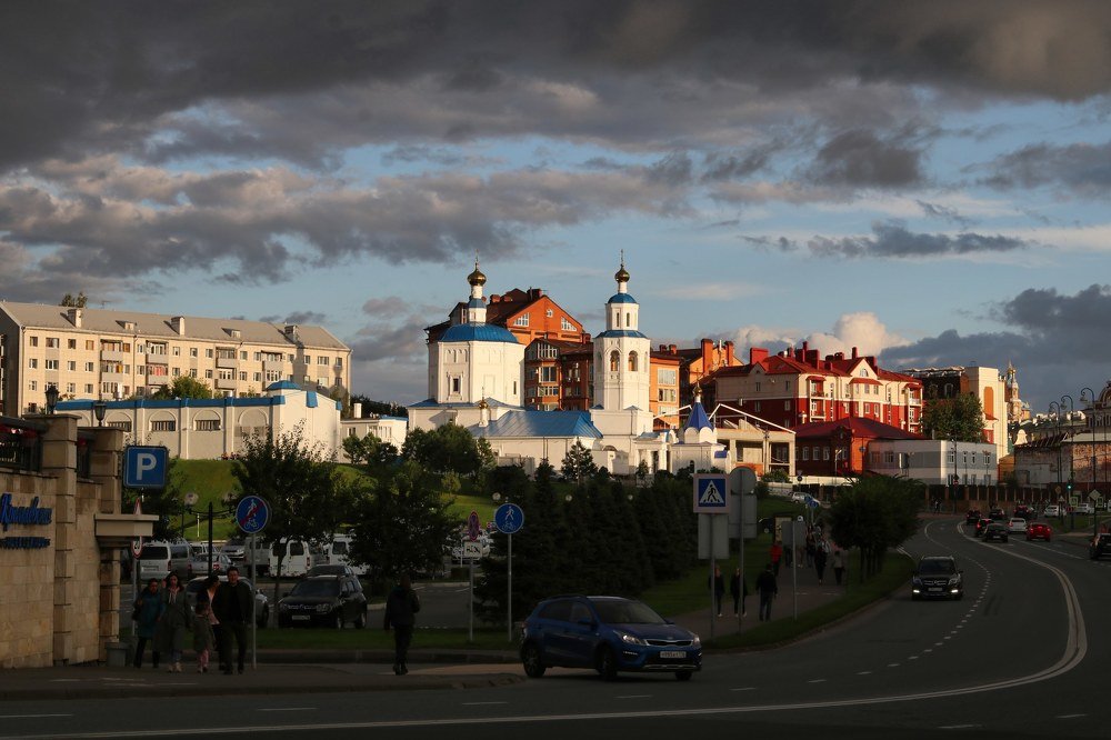 Казань вечерняя