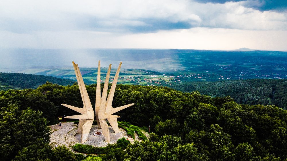 Monument to Kosmaj partisan division