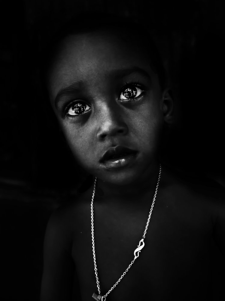 The eyes of thousands word