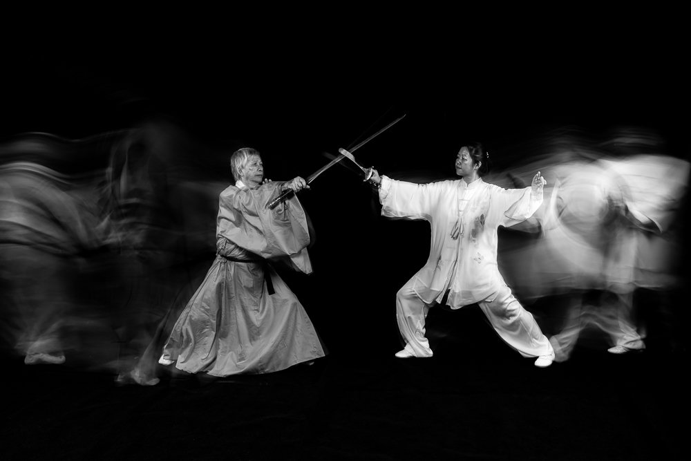 Man And Woman Fight Using Knife