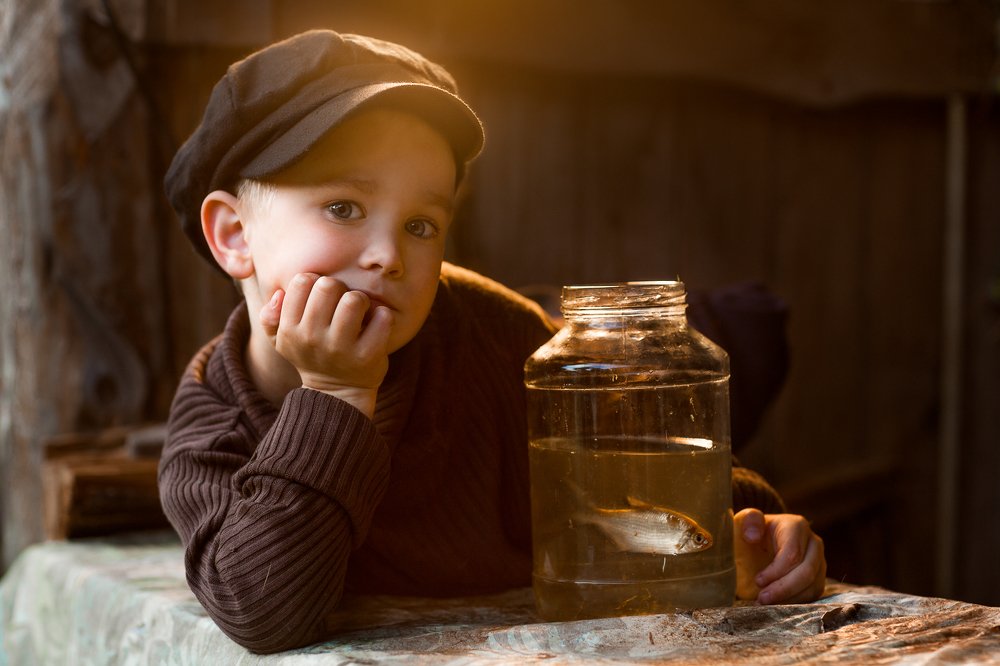 Мальчик с рыбкой