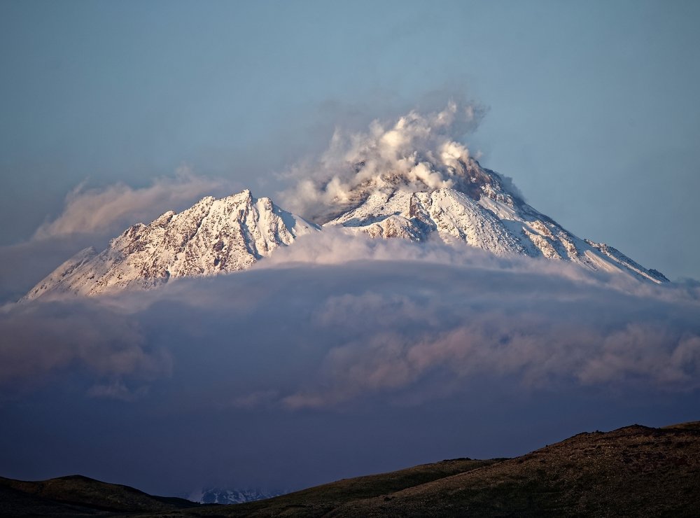 Извержение вулкана Безымянный
