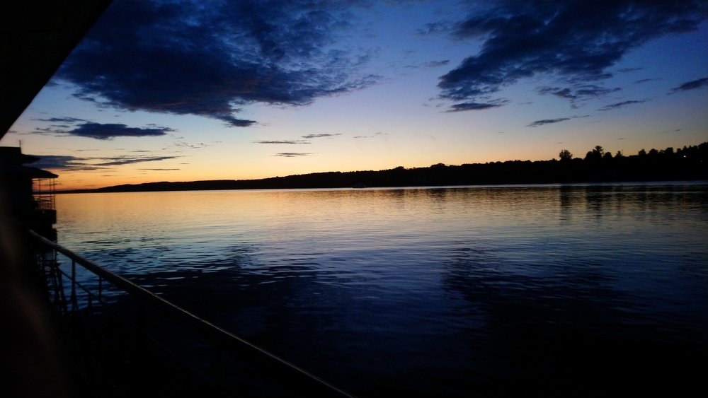 Волга с дебаркадера