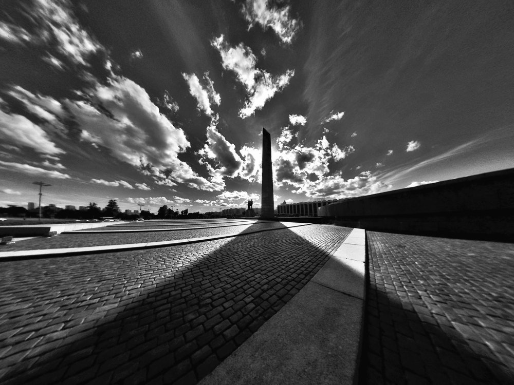 Shadows of St.Petersburg. / Тени С.-Петербурга.