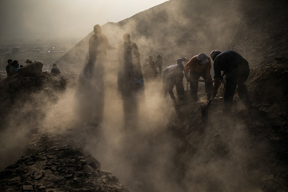 Dos Almas Gemelas despidiendo a su madre por la Covid-19.