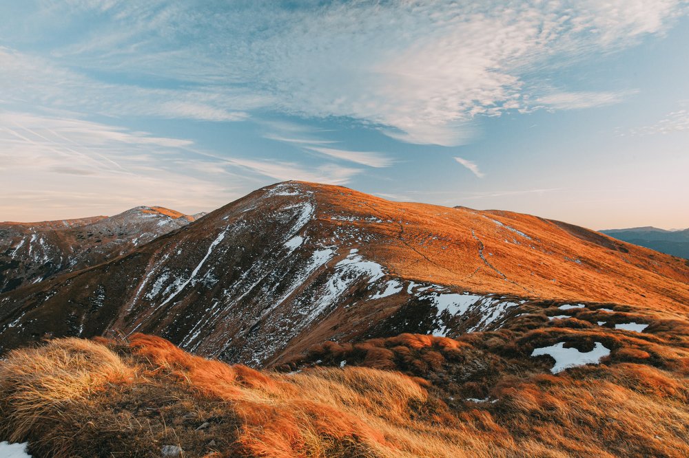 Осенний закат в Украинских Карпатах