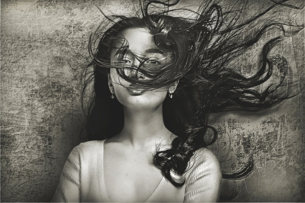 Ветер в голове :)