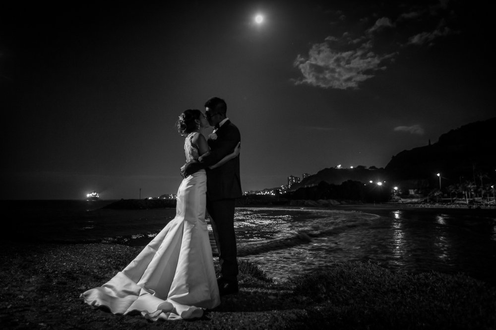 Photograph by Oscar Muñoz