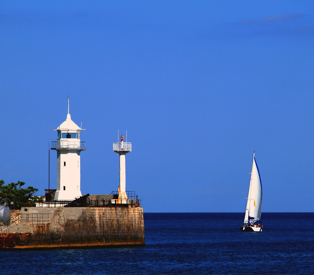 Белеет Парус одинокий....