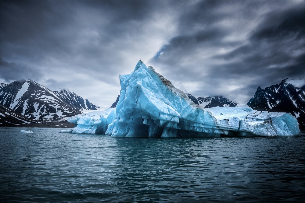 Photograph by Dominik Gugerli