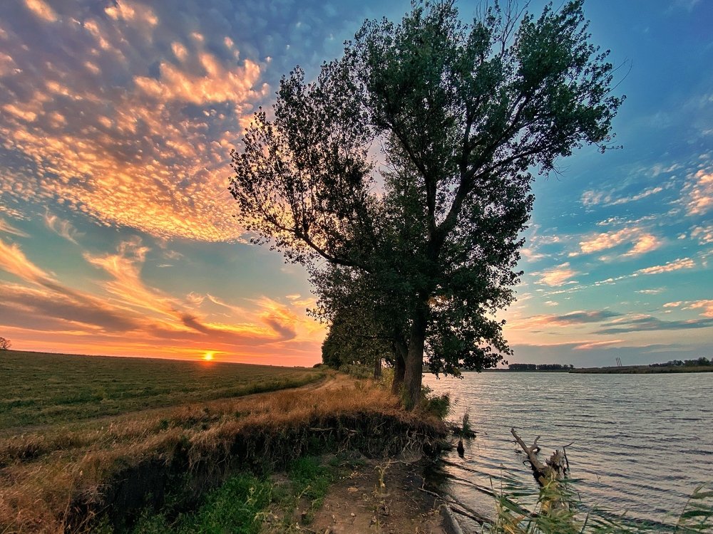 Осенний рассвет