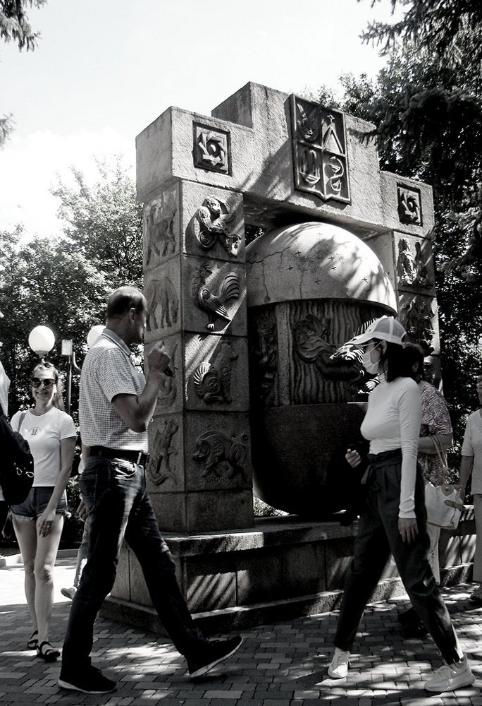 Photograph by Евгений Бригиневич - Снежин