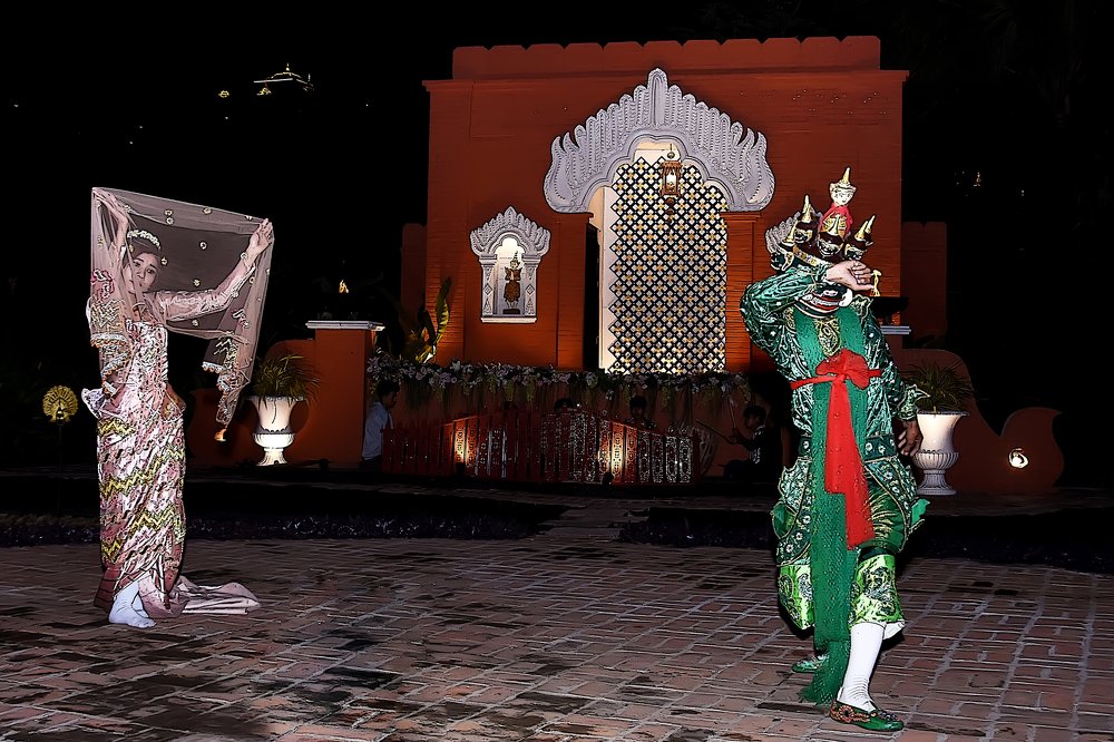 Old Myanmar Traditional Dance