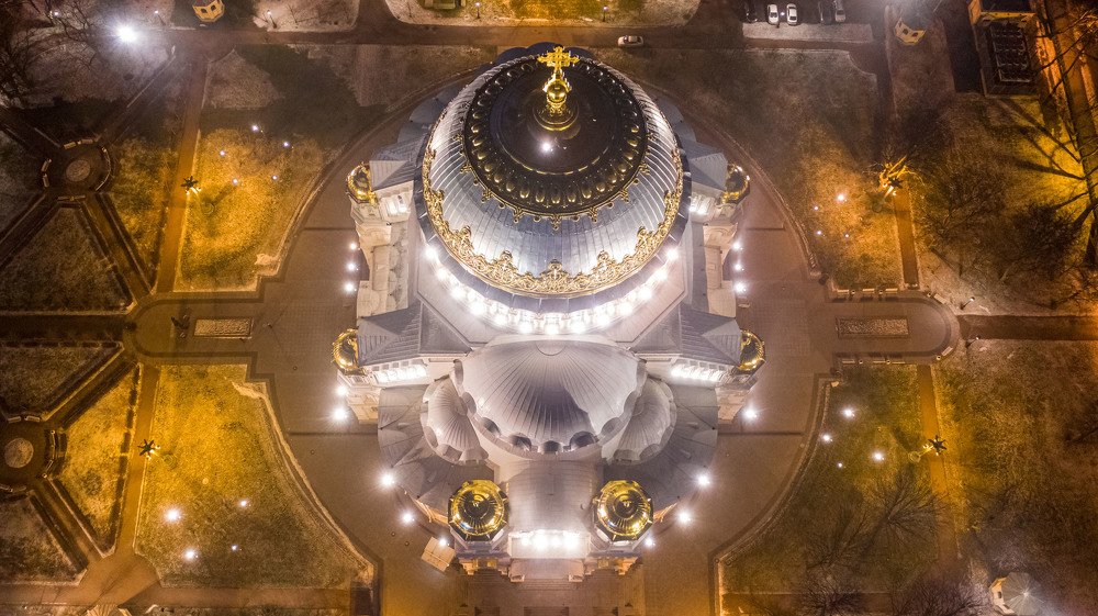 Photograph by Danil Husainov