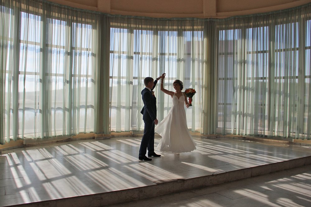 Первый танец!