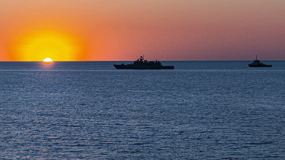 Закат в Севастополе.