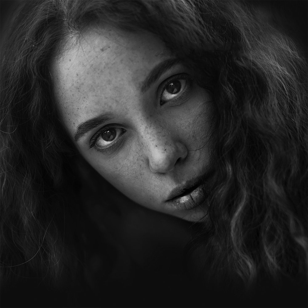 Photograph by Maria Silent