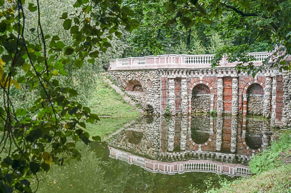 Грот Растрелли. Лефортовский парк.