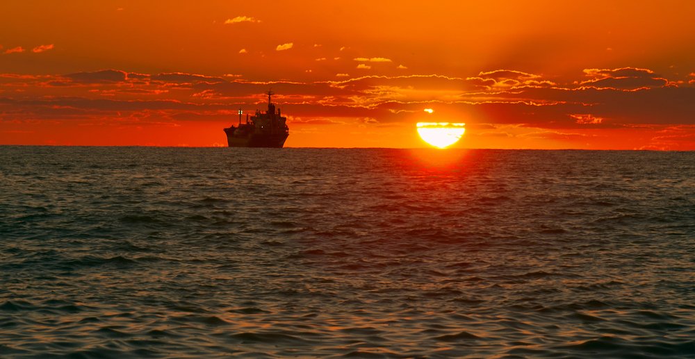 Sunset and Ship; Закат и Корабль