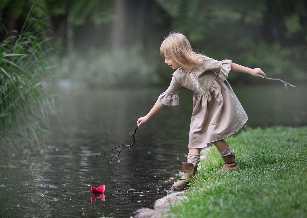 Бумажный кораблик